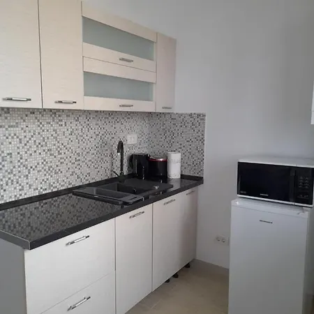 Apartment Joe Studio Mamaia