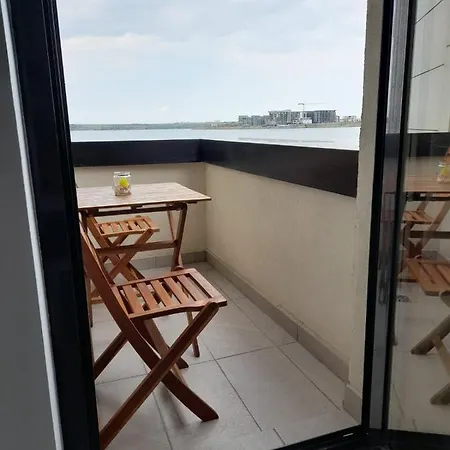 Apartment Joe Studio Mamaia