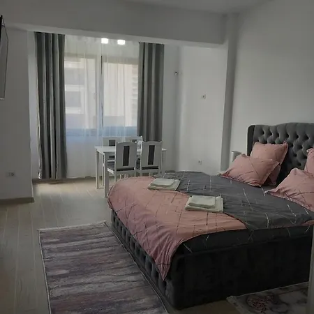 Joe Studio * Mamaia